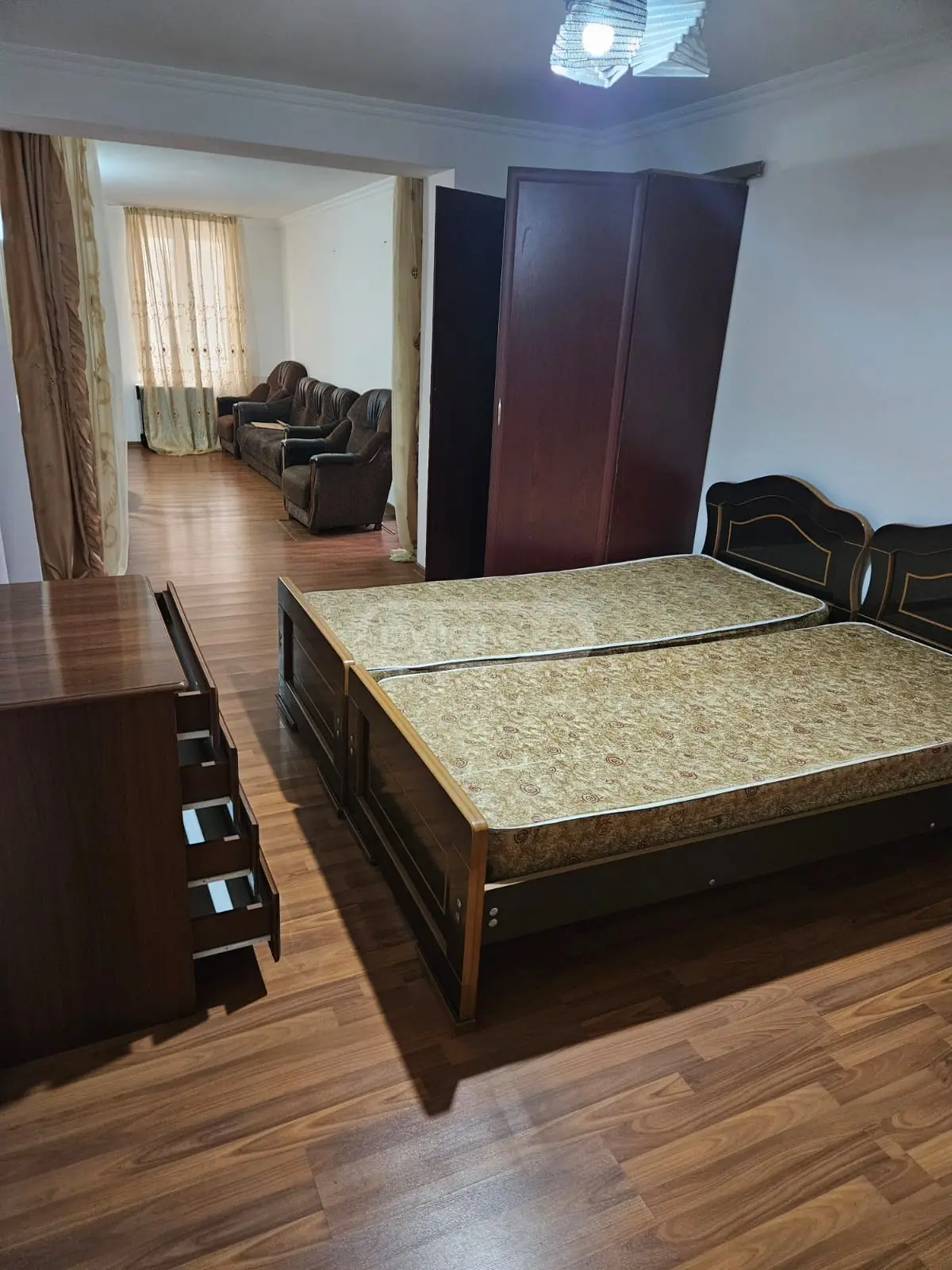 For Sale 4 Room Apartment Kutaisshi view 6