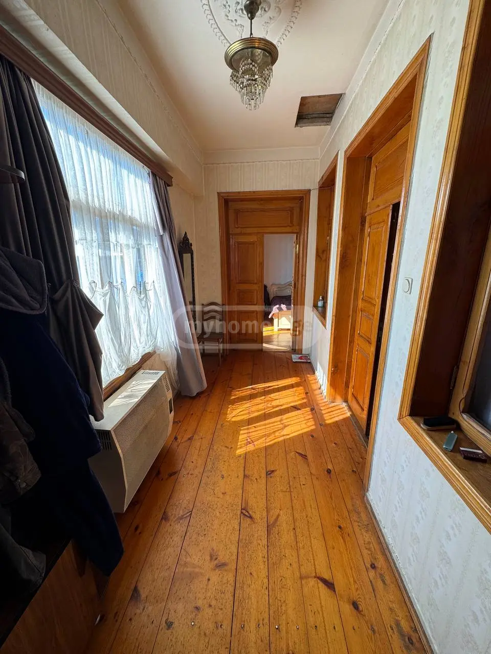 For Sale 8 Room Private House Zestaponshi view 4