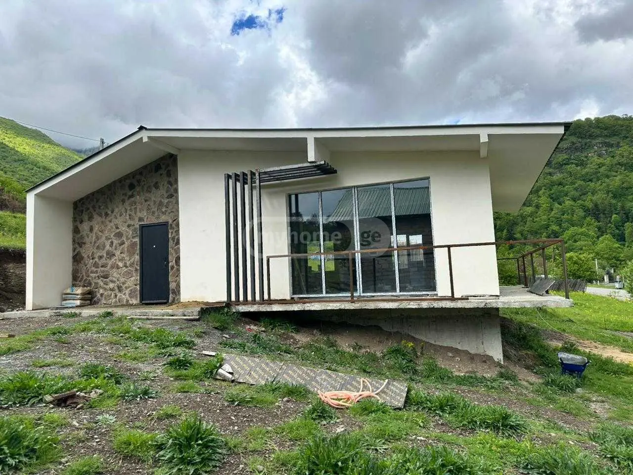 For Sale 4 Room Country House Borjomshi view 4