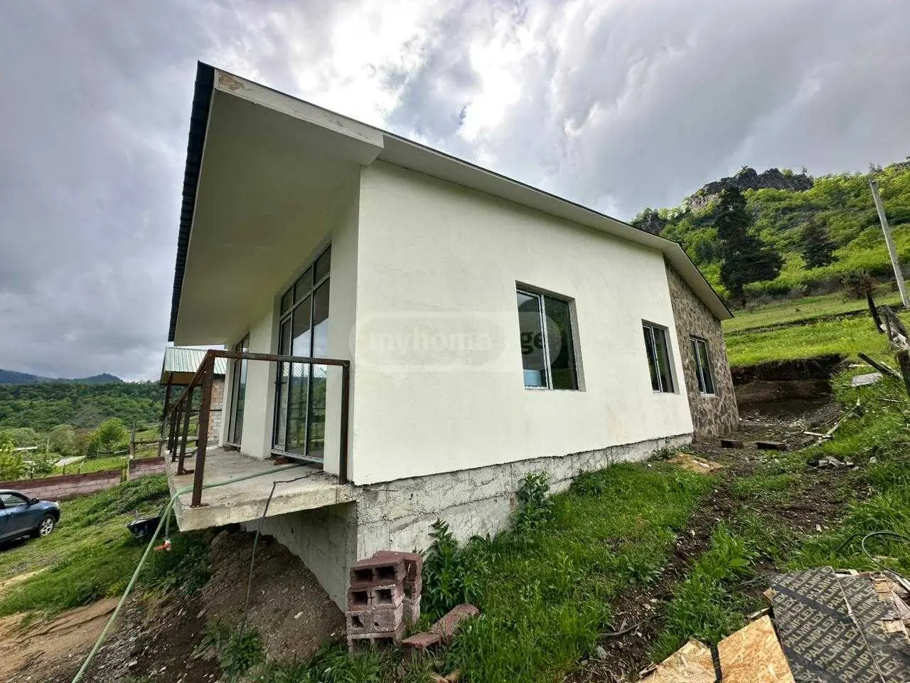 For Sale 4 Room Country House Borjomshi view 5
