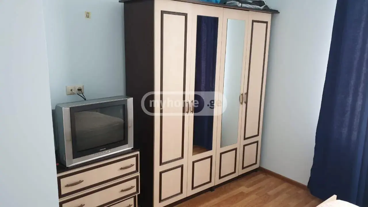 For Sale 10+ Room Private House In Batumi view 5