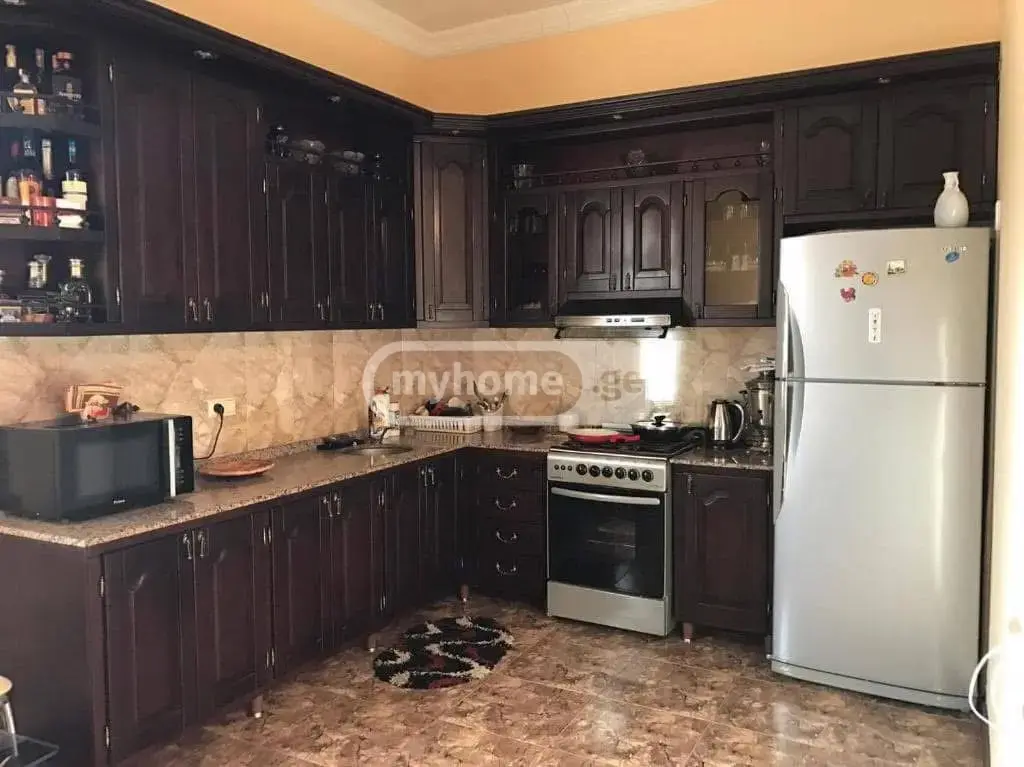 For Sale 10+ Room Private House In Batumi view 4