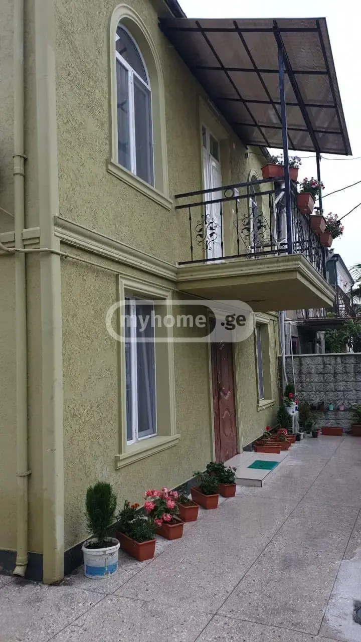 For Sale 10+ Room Private House In Batumi view 8