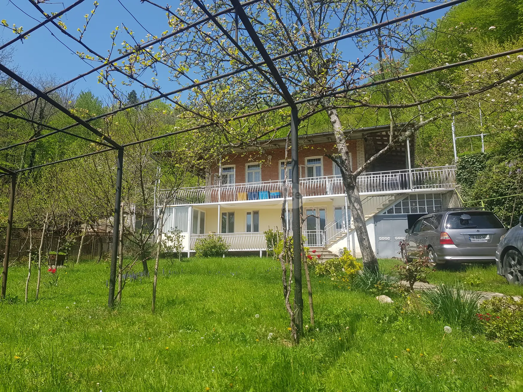 Посуточно 4-комната Sastumro Tqibulshi view 1
