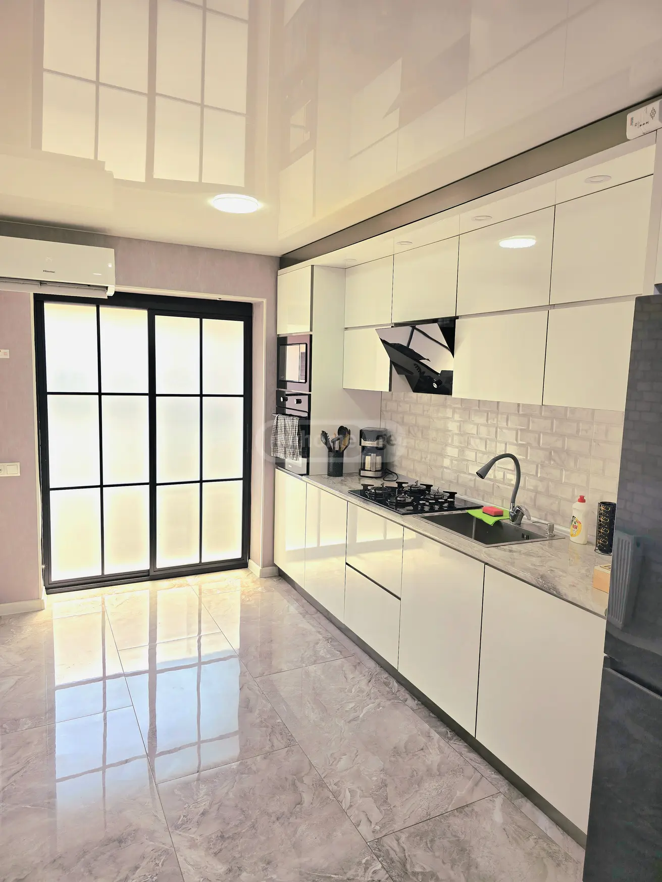Daily Rent 3 Room Apartment Kutaisshi view 2