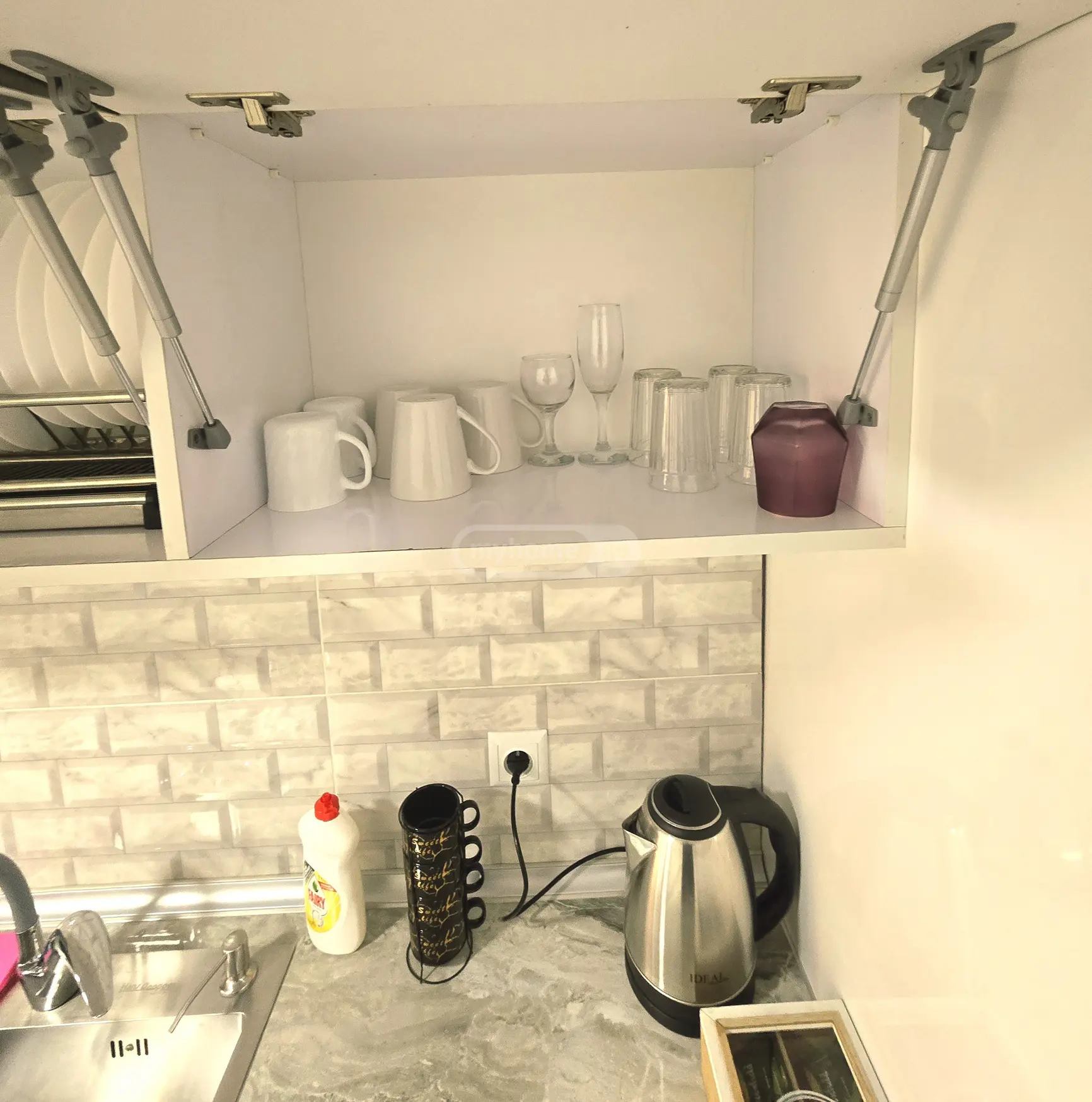 Daily Rent 3 Room Apartment Kutaisshi view 4