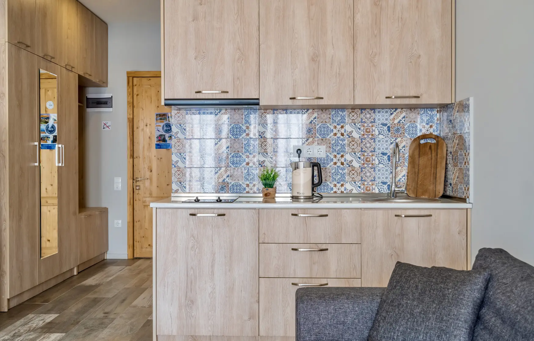 Daily Rent 3 Room Apartment Gudaurshi, 8 of 12