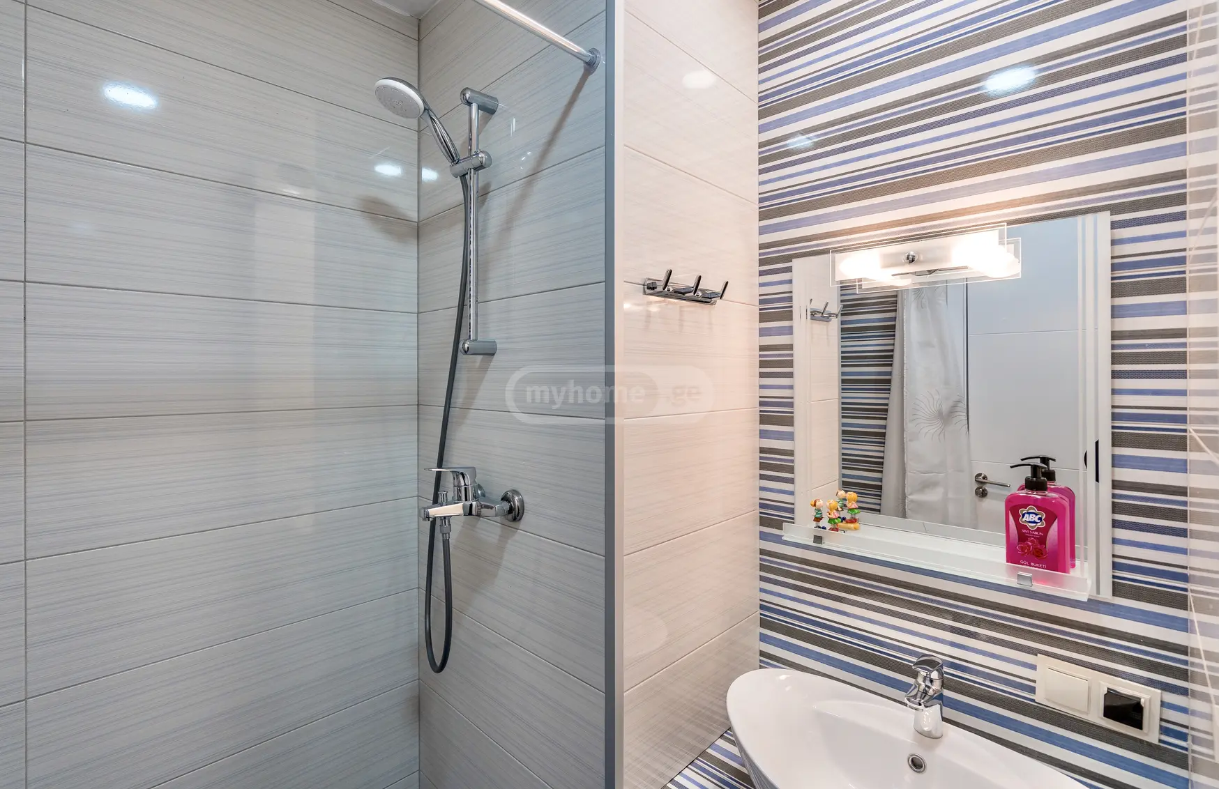 Daily Rent 1 Room Apartment Gudaurshi, 9 of 12