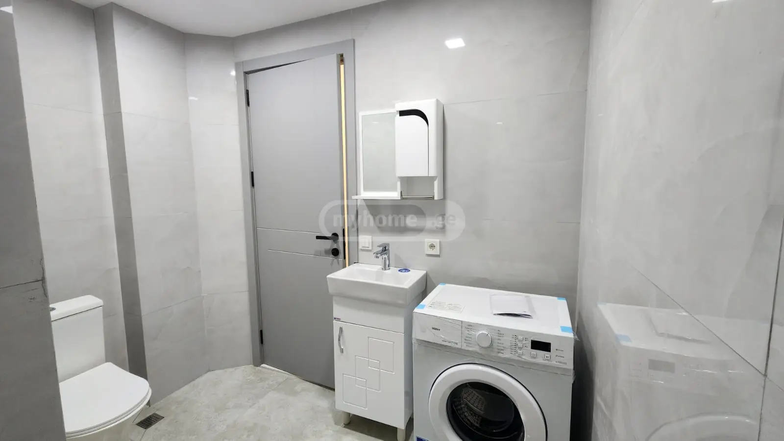 For Sale 2 Room Apartment, 10 of 12