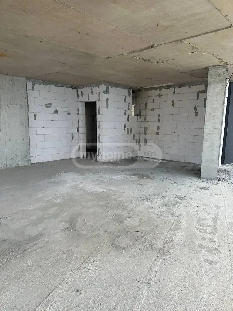 For Sale 2 Room Apartment view 4