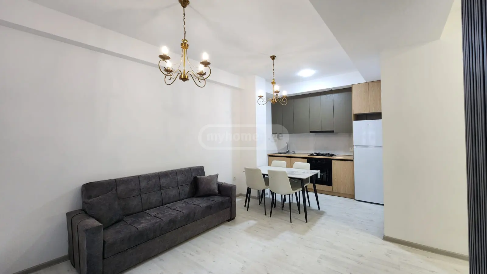 For Sale 2 Room Apartment, 2 of 12