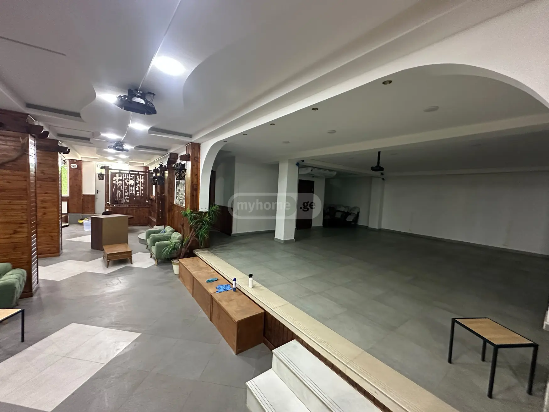 For Rent 10+ Room Sastumro In Didi Dighomi, 1 of 7