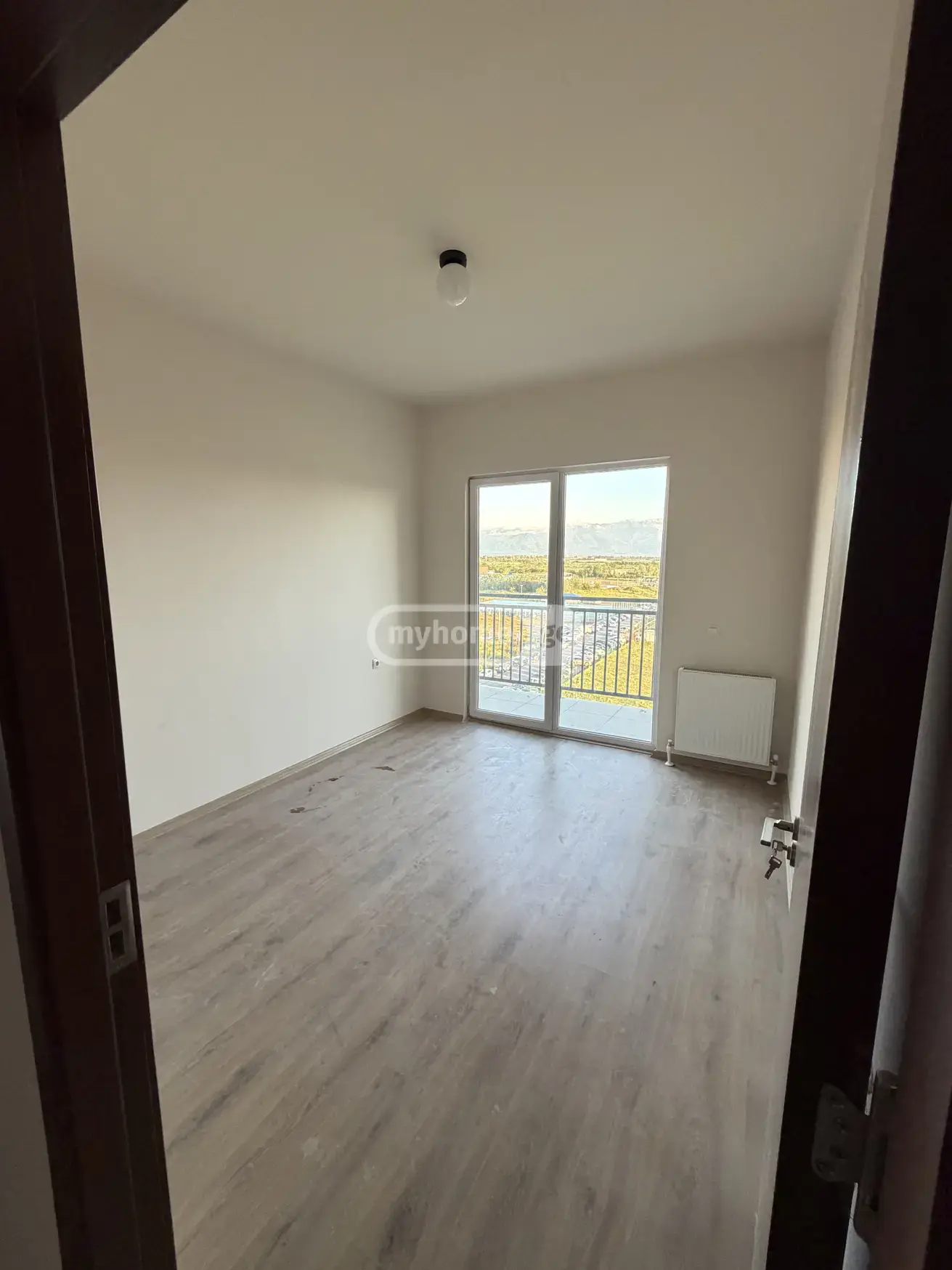 For Sale 4 Room Apartment Kutaisshi view 4