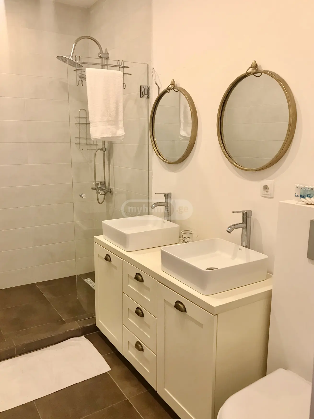 Daily Rent 4 Room Apartment Gudaurshi, 9 of 12