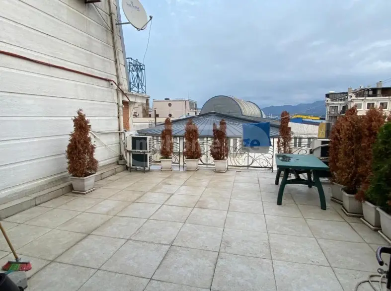 ქირავდება 9-ოთახი Sastumro view 10