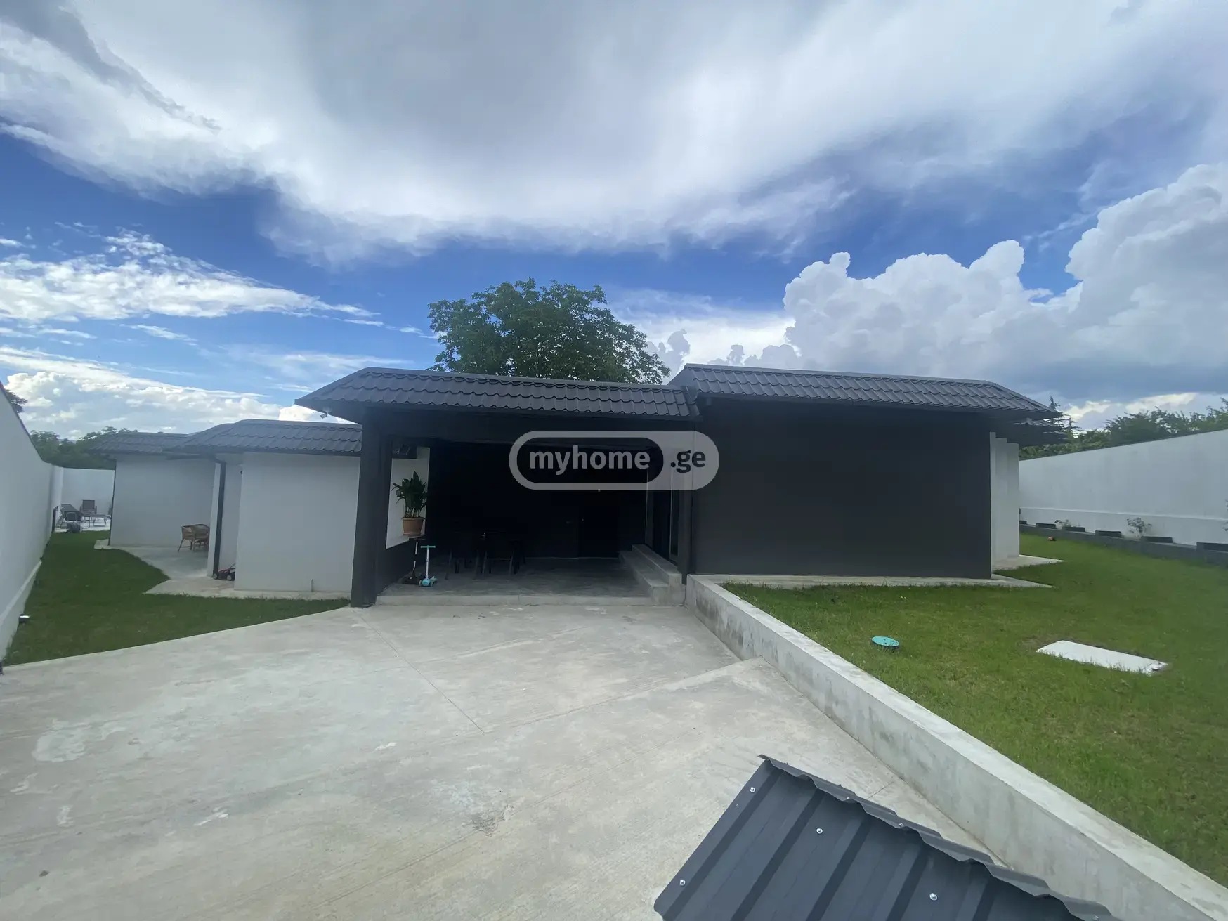 For Sale 10+ Room Country House Mtskhetis Munitsipalitetshi, 1 of 12