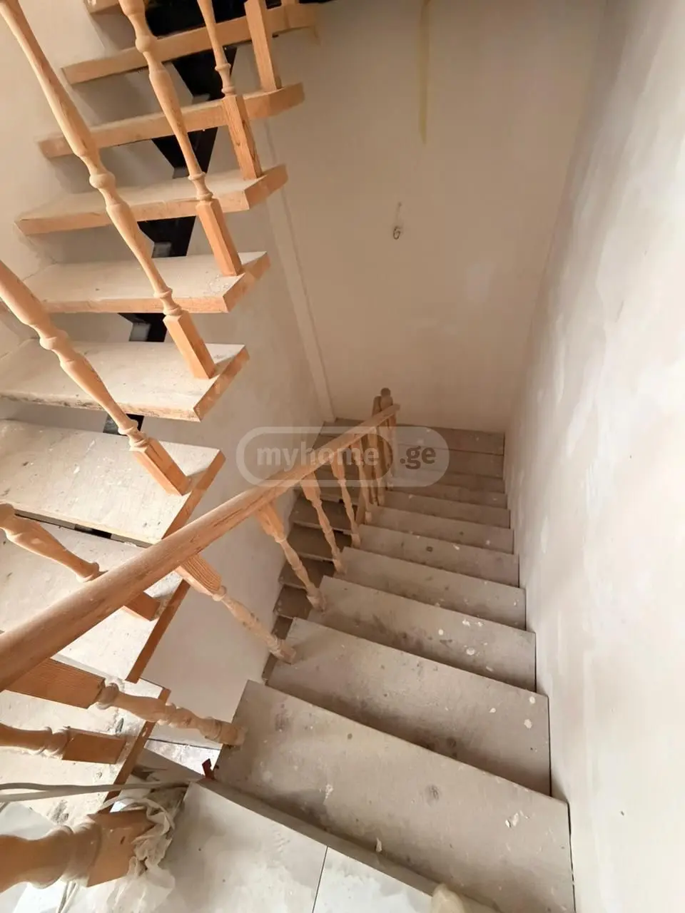 For Sale 6 Room Private House, 6 of 12