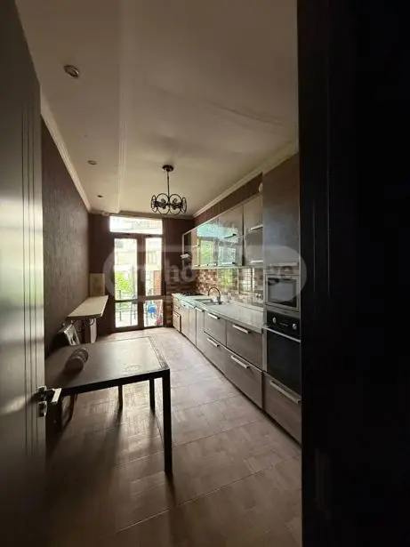 For Sale 10+ Room Private House In Saburtalo, 4 of 12