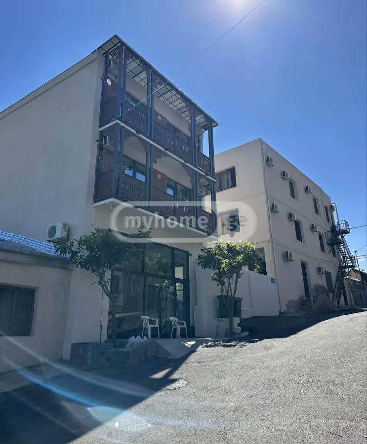 For Rent 10+ Room Sastumro In Saburtalo, 2 of 11