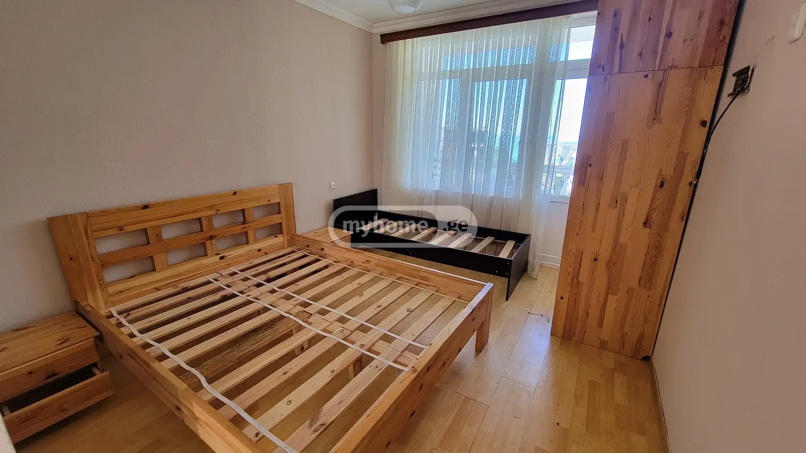 For Sale 10+ Room Sastumro In Batumi, 3 of 10