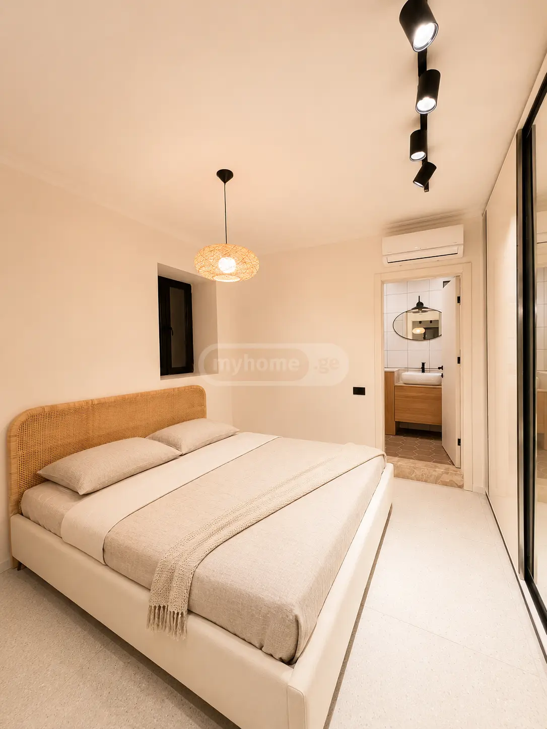 For Sale 3 Room Apartment, 7 of 10