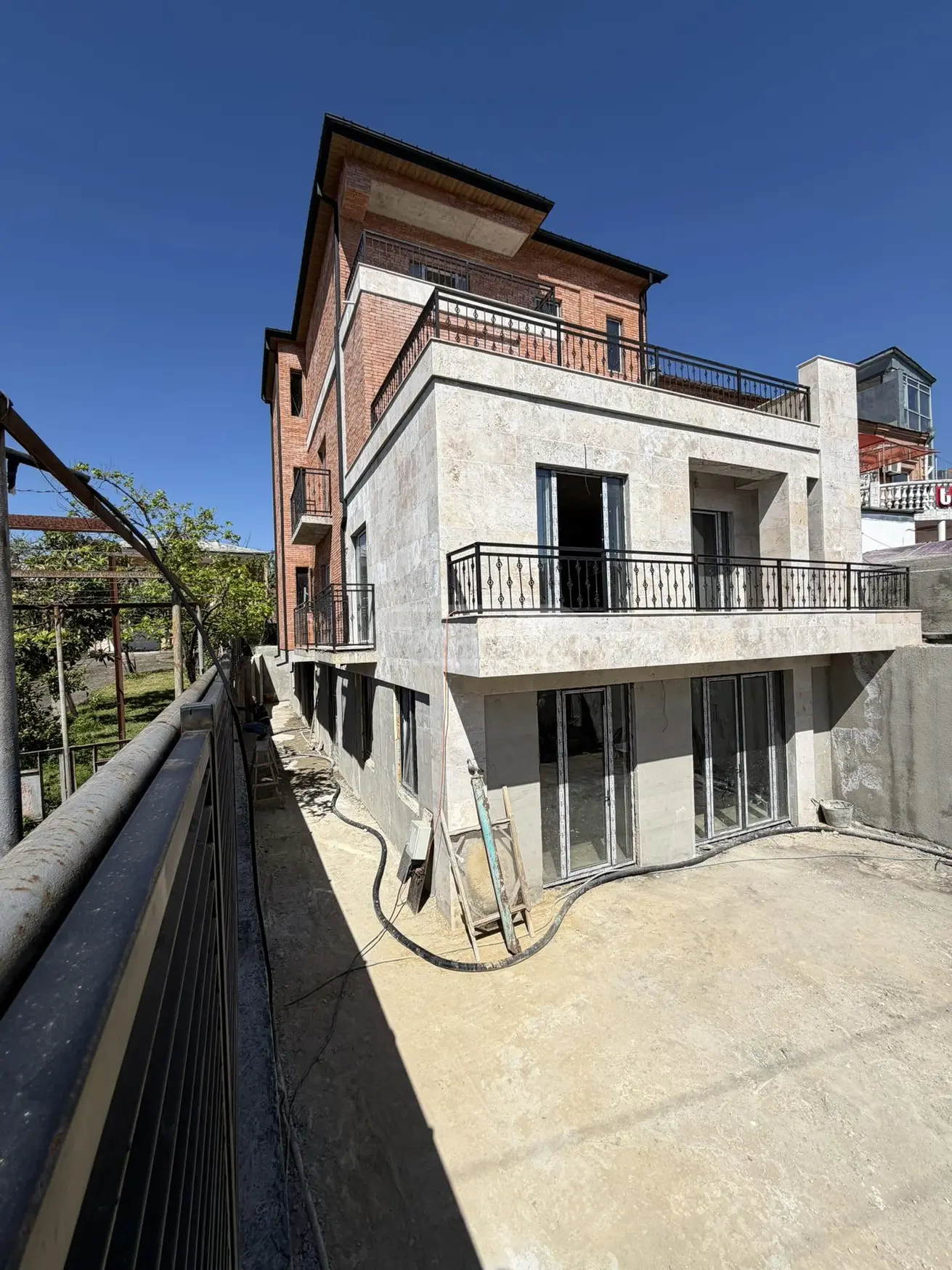 For Sale 6 Room Apartment Kutaisshi, 3 of 3