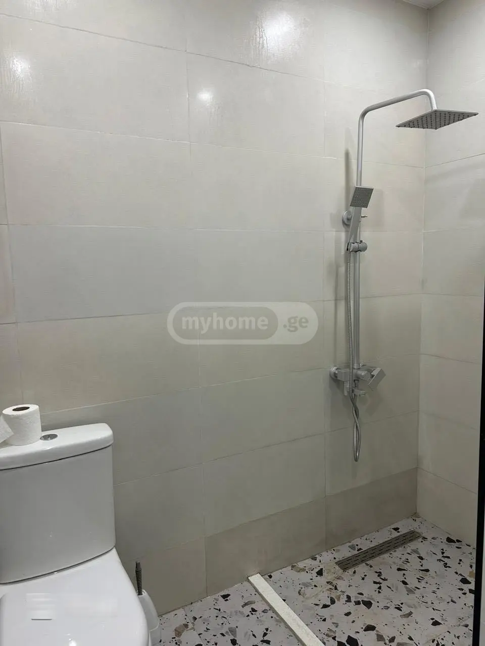 Daily Rent 2 Room Apartment Chughuretshi view 4