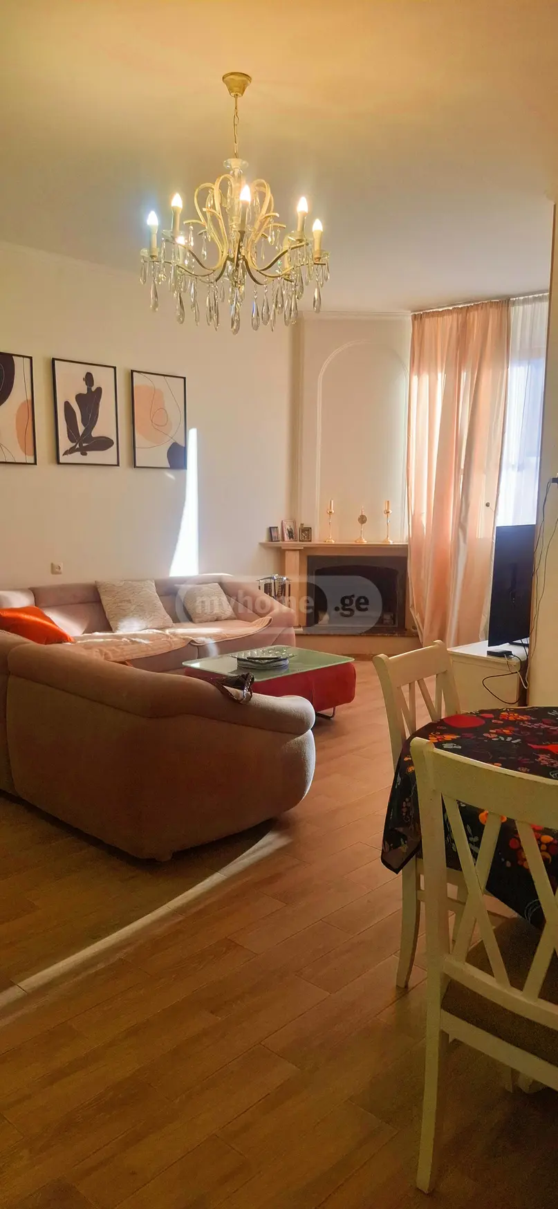 For Rent 4 Room Apartment, 3 of 12