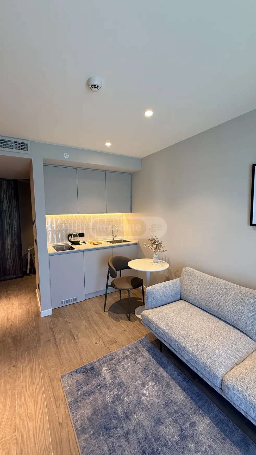 For Sale 2 Room Apartment view 3