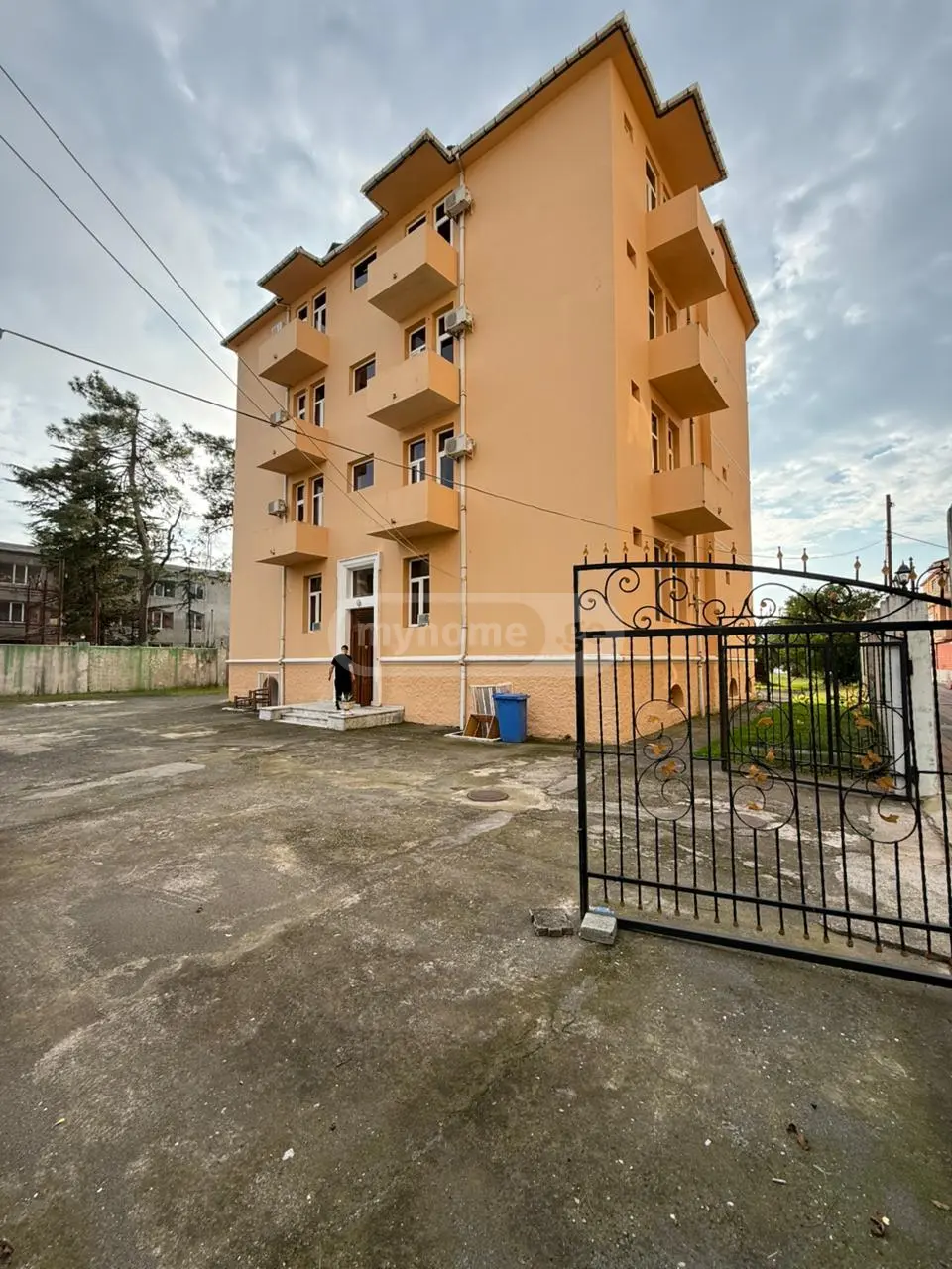 For Sale 10+ Room Sastumro Kobuletshi view 2