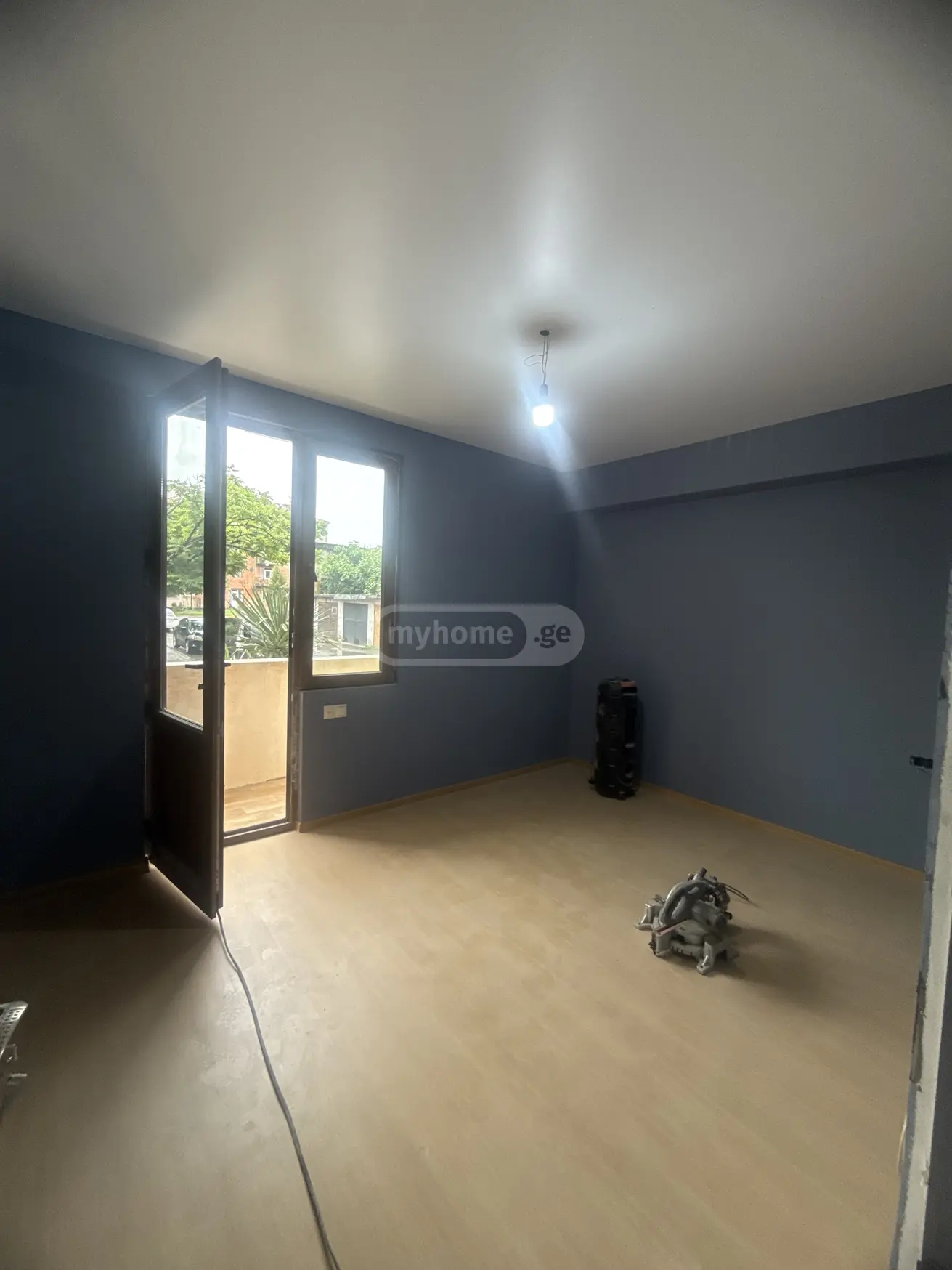 For Sale 4 Room Apartment view 1
