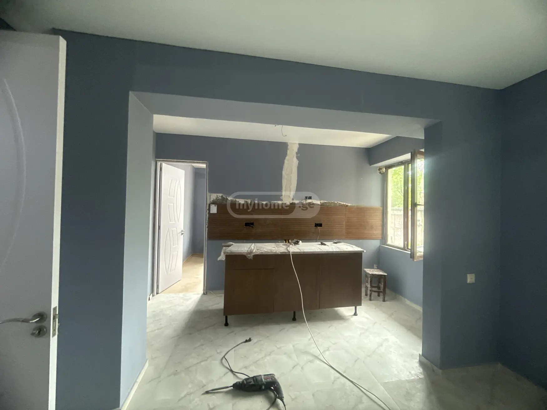 For Sale 4 Room Apartment view 8