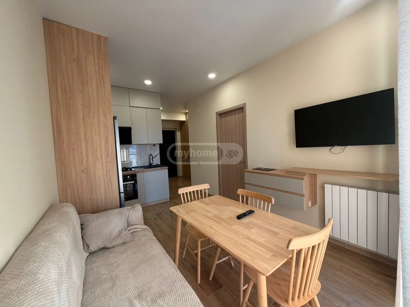 For Rent 3 Room Apartment, 2 of 10