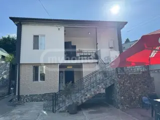 დღიური ქირა 8-ოთახი კერძო სახლი view 1