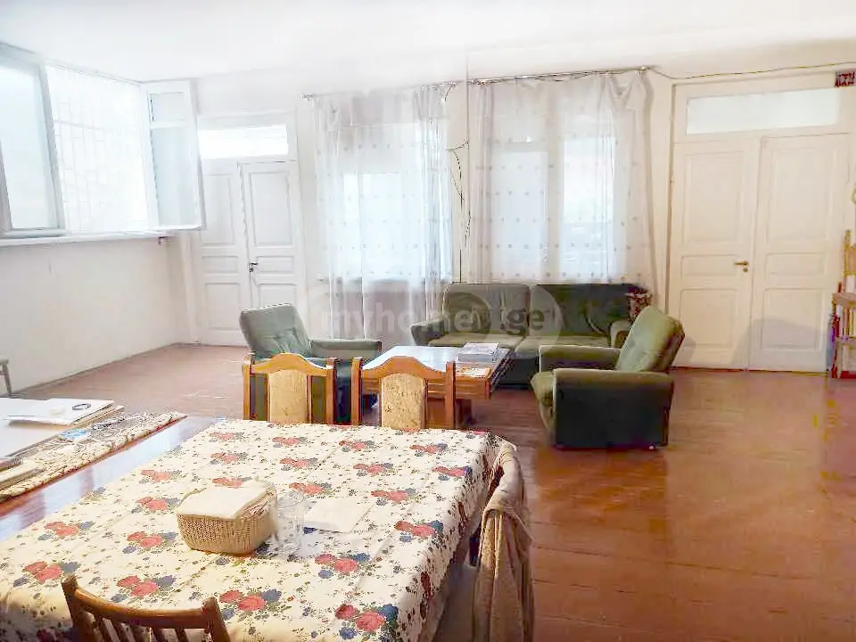 For Sale 6 Room Private House, 1 of 5