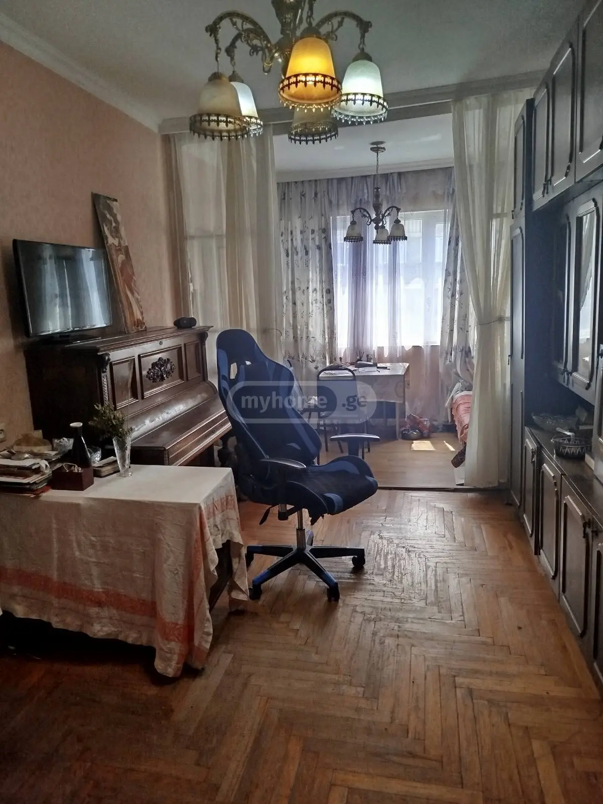 For Sale 3 Room Apartment Vazisubanshi, 2 of 11