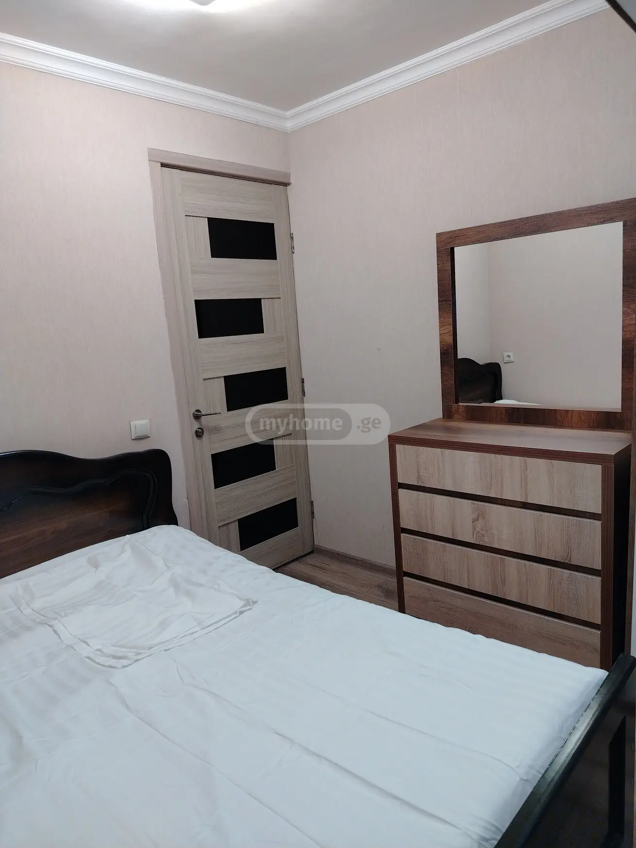 Daily Rent 2 Room Apartment Kutaisshi view 12