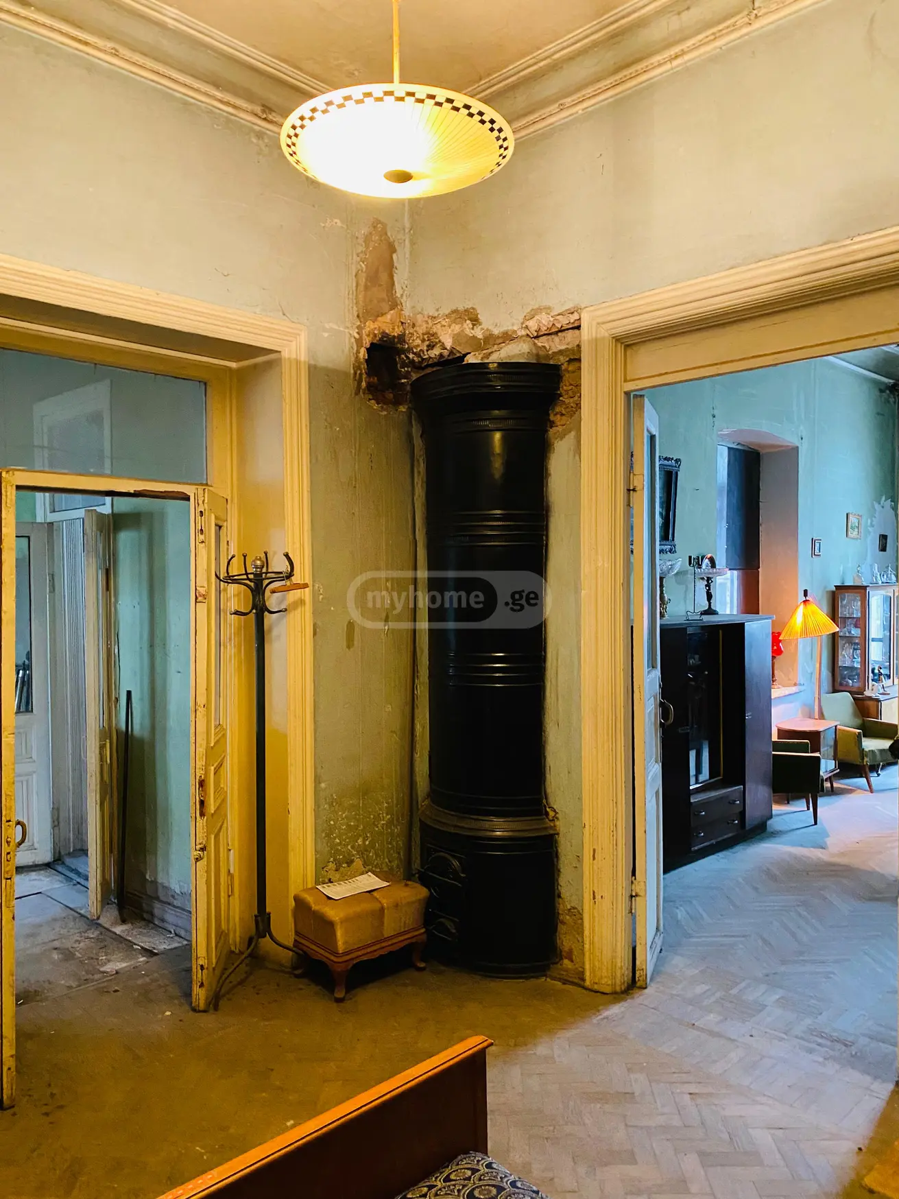 For Sale 6 Room Apartment Kutaisshi view 5