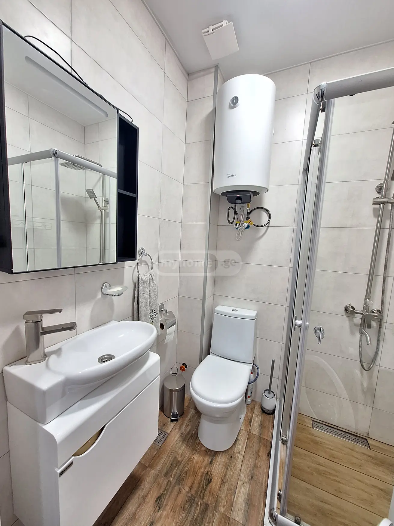 For Sale 1 Room Country House Dushetshi view 2