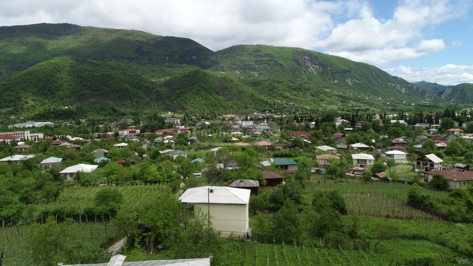 For Sale 10+ Room Private House Ambrolaurshi view 2