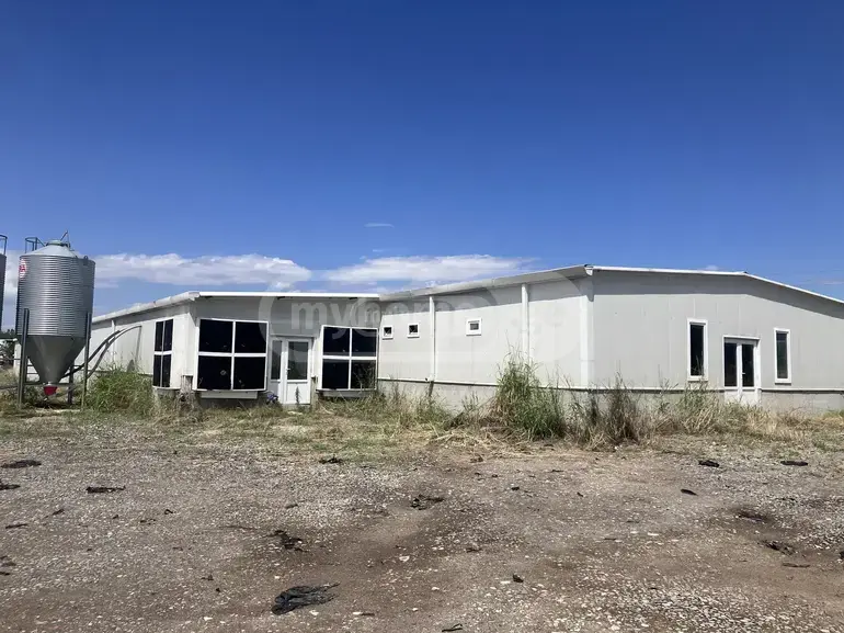 For Sale Satsarmoo Commercial Space Gardabnis Munitsipalitetshi view 3