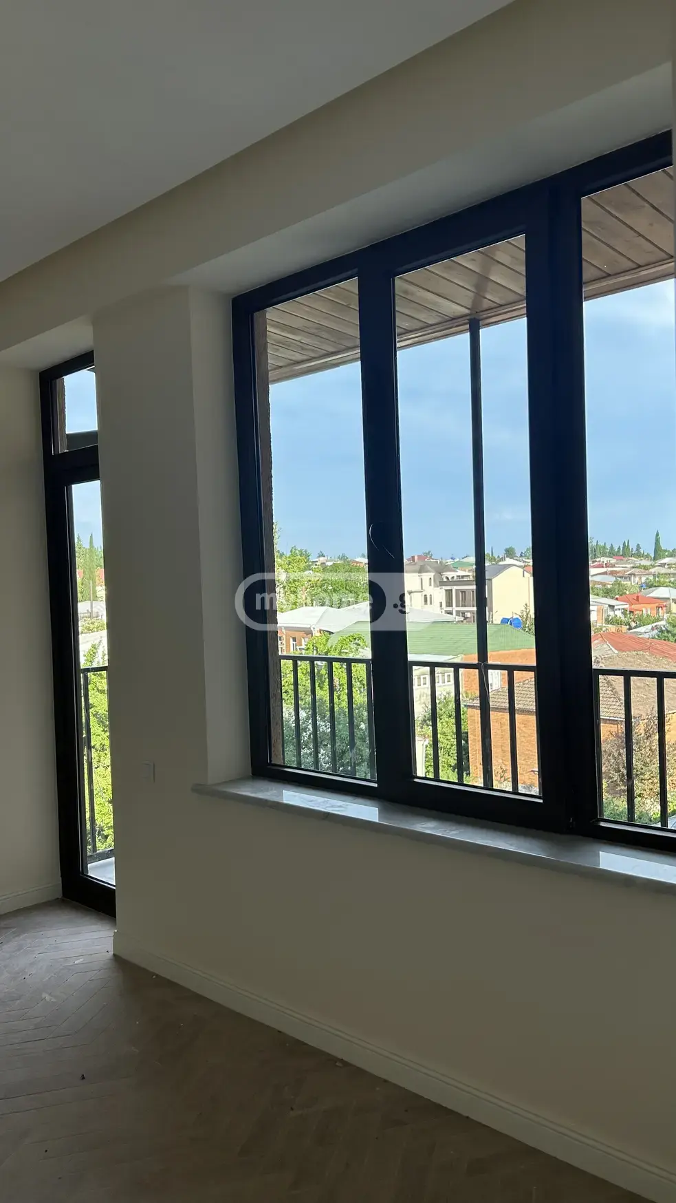 For Sale 5 Room Apartment Kutaisshi view 6