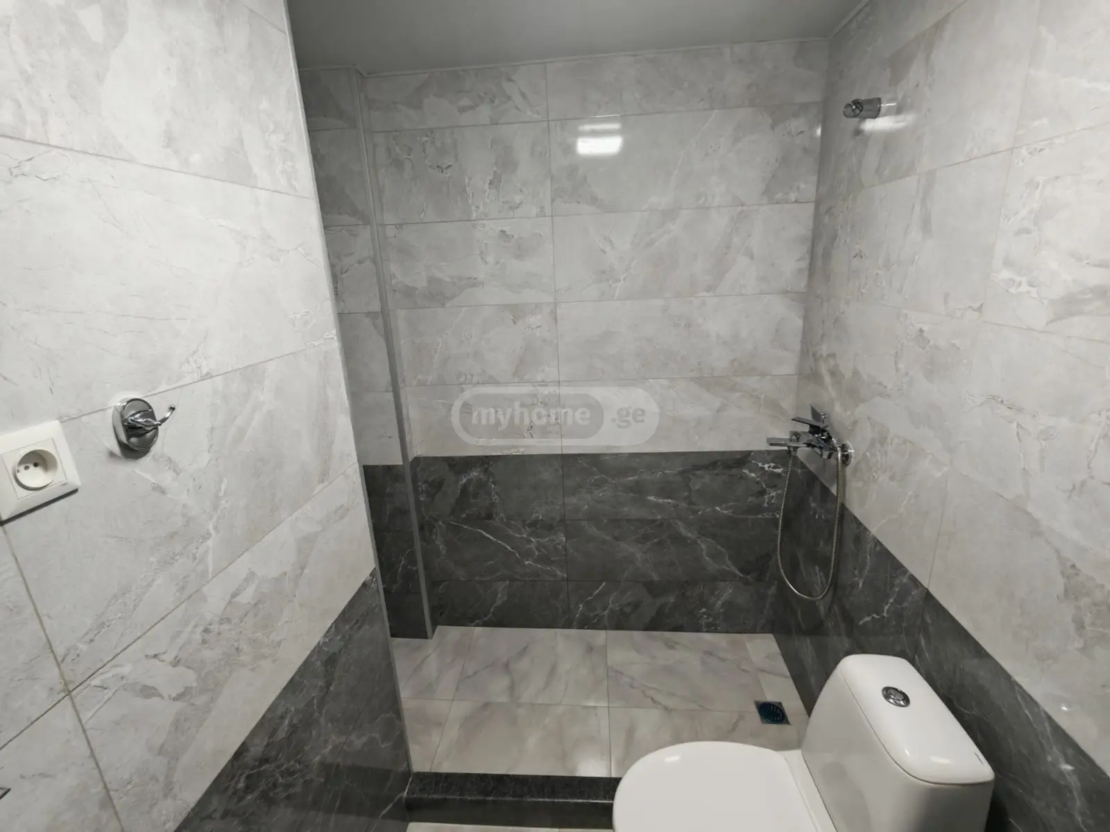 For Rent 3 Room Private House Kutaisshi view 9
