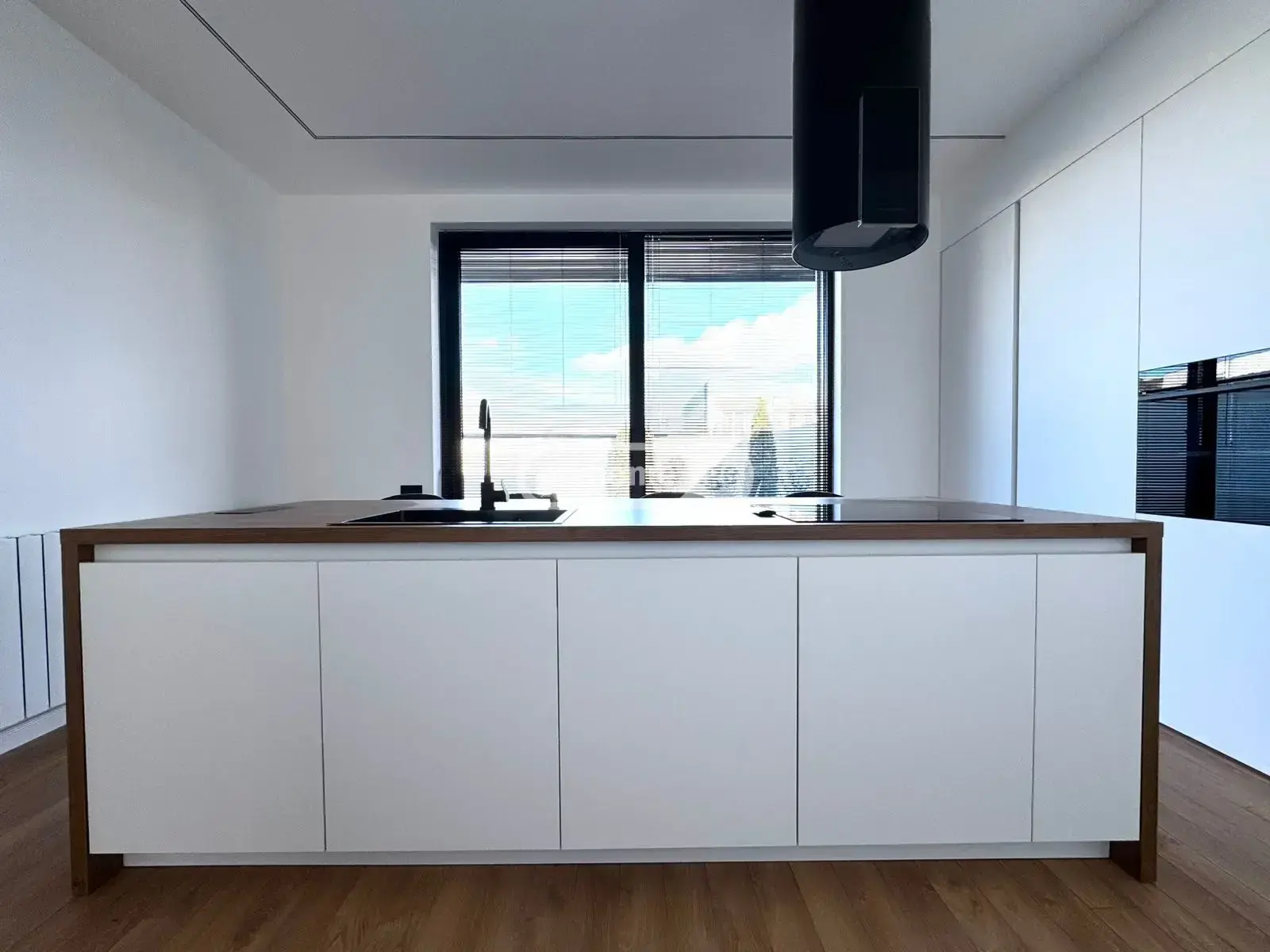 For Sale 8 Room Private House, 5 of 12
