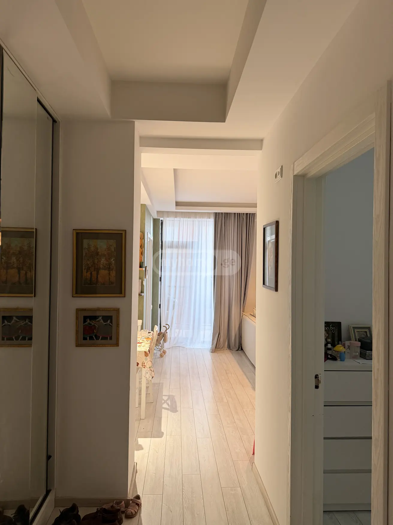 For Sale 3 Room Apartment, 3 of 12