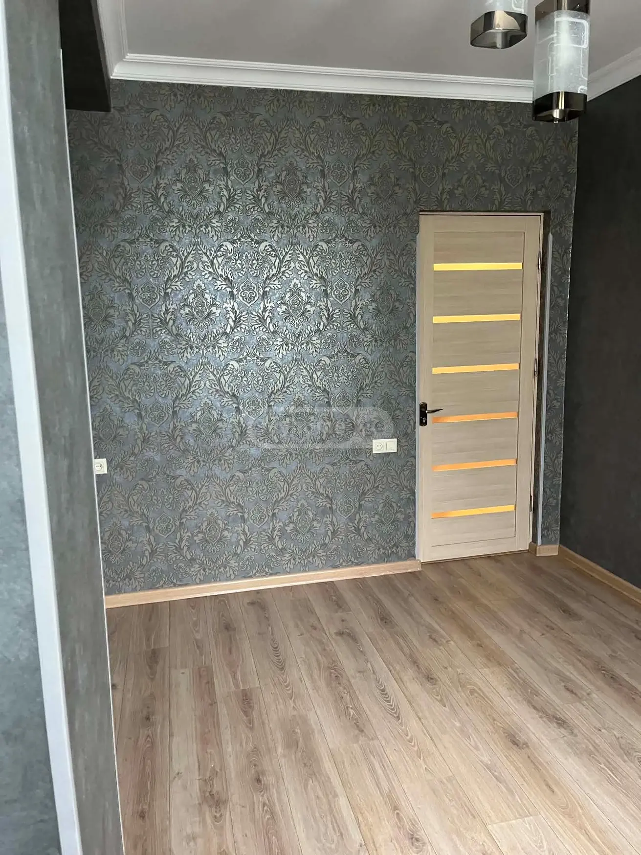 For Sale 4 Room Apartment Kutaisshi view 11