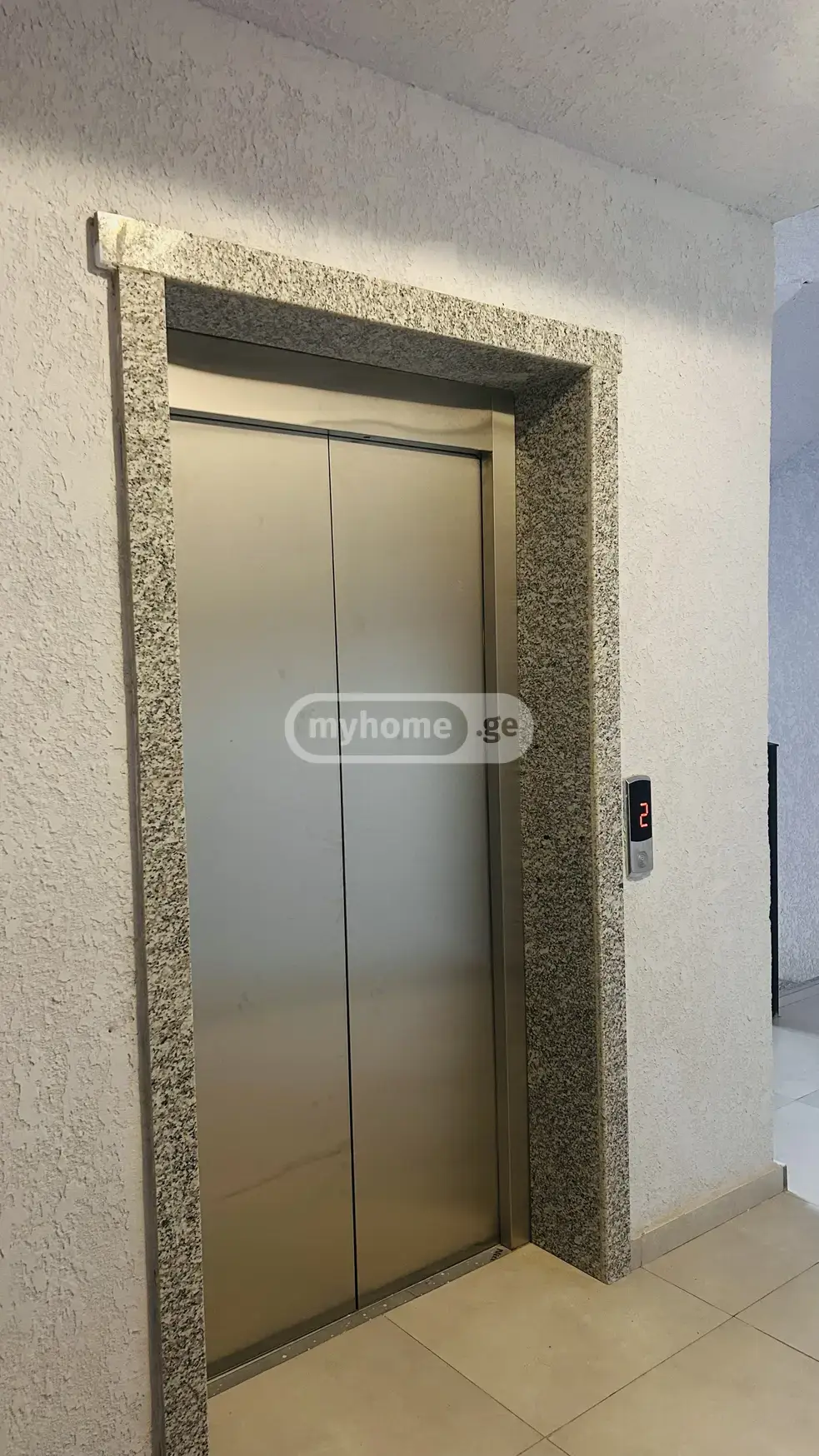 For Sale 5 Room Apartment Kutaisshi view 9