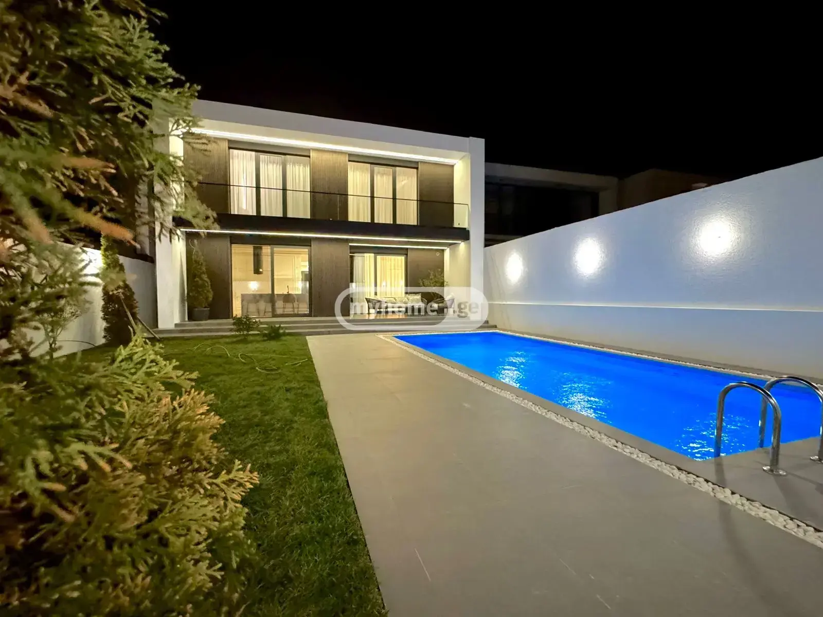 For Sale 8 Room Private House, 2 of 12