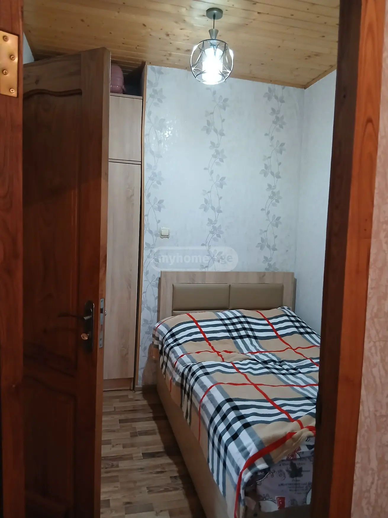 For Sale 2 Room Apartment Zestaponshi view 3