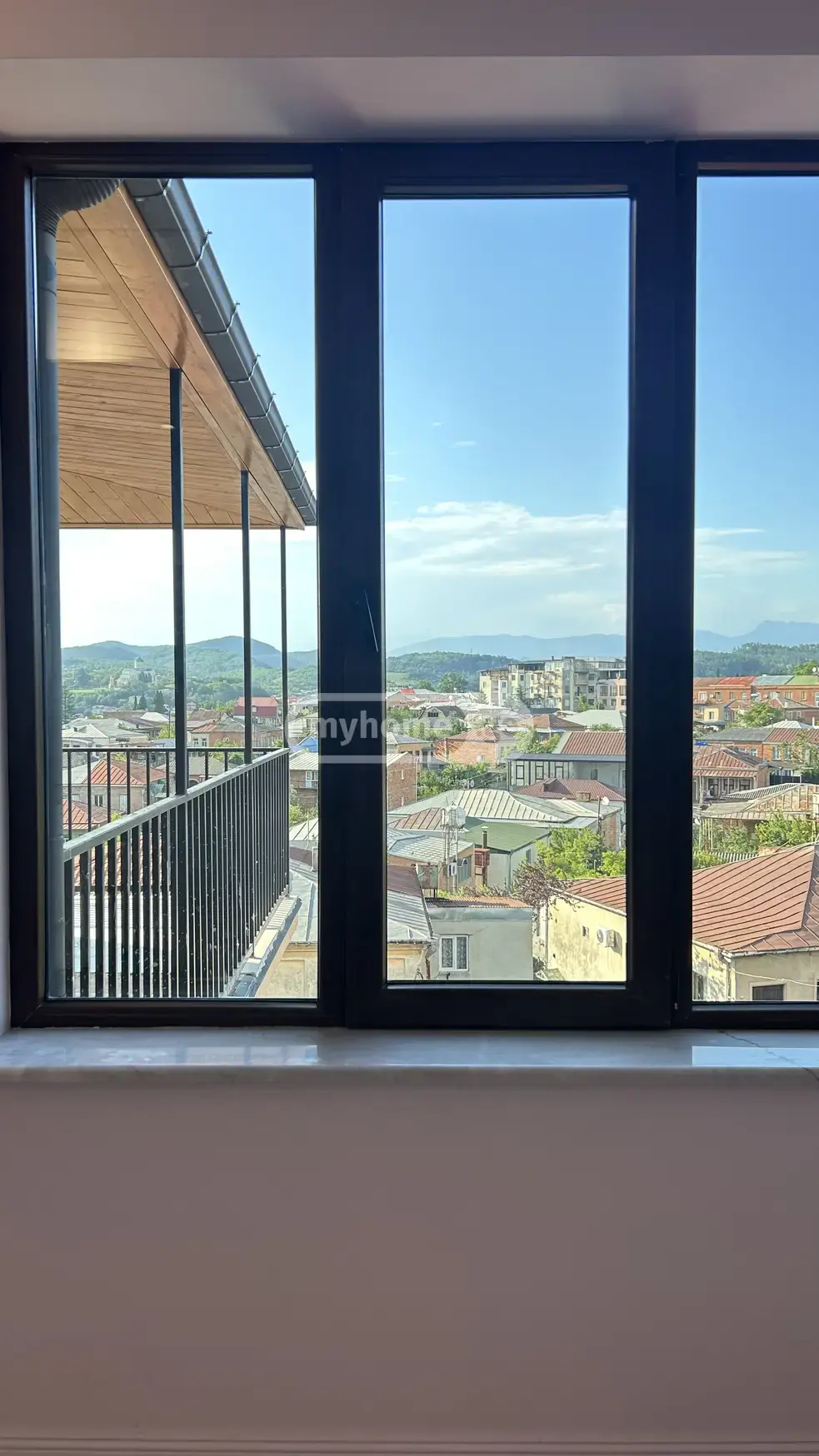 For Sale 5 Room Apartment Kutaisshi view 7